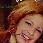 The lyrics DOS CAMINOS DIFERENTES of YOLANDITA MONGE is also present in the album Parece fantasía (1974)