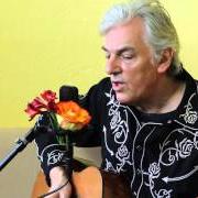 The lyrics SOMEBODY TO BREAK YOUR HEART of ROBYN HITCHCOCK is also present in the album The man upstairs (2014)