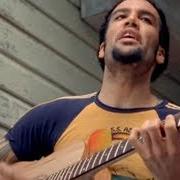 The lyrics SHE S ONLY HAPPY IN THE SUN of BEN HARPER is also present in the album Diamonds on the inside (2003)