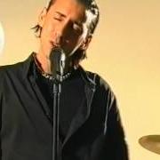 The lyrics CHE MISTERO E' L'AMORE - NICKY NICOLAI & STEFANO DI BATTISTA JAZZ QUARTET of SANREMO 2005 is also present in the album Sanremo 2005