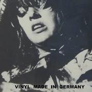 The lyrics MICHAEL of SUZI QUATRO is also present in the album Your mamma won't like me (1975)