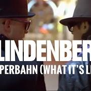 The lyrics SONDERZUG NACH PANKOW of UDO LINDENBERG is also present in the album Absolut udo lindenberg (2004)