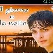 The lyrics COMM'A TE NISCIUNO of TONY COLOMBO is also present in the album Il giorno e la notte (2003)