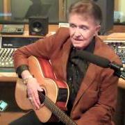 The lyrics A DEATH IN THE FAMILY of BILL ANDERSON is also present in the album A lot of things different