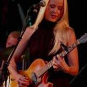 The lyrics LONG WAY HOME/RAIN ON THE COURT of TINA DICO is also present in the album The road to gävle (2009)