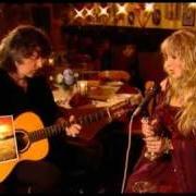 The lyrics VAGABOND (MAKE A PRINCESS OF ME) of BLACKMORE'S NIGHT is also present in the album Autumn sky (2010)