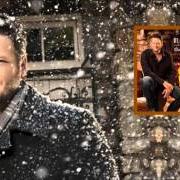 The lyrics OKLAHOMA CHRISTMAS of BLAKE SHELTON is also present in the album Cheers, it's christmas