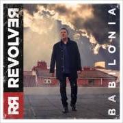 The lyrics RESPIRANDO BAJO EL AGUA of REVOLVER is also present in the album Babilonia (2015)