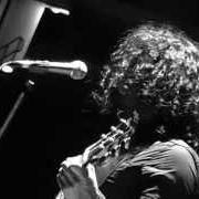The lyrics ONE TOO MANY MORNINGS of ROBI DRACO ROSA is also present in the album El teatro del absurdo
