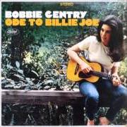The lyrics GIRL FROM CINCINNATI of BOBBIE GENTRY is also present in the album Chickasaw county child (2004)