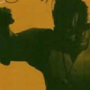 The lyrics KEEP ON MOVING of SOUL II SOUL is also present in the album Keep on movin' (1989)