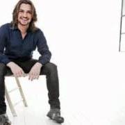 The lyrics SONO QUI PER TE of VALERIO SCANU is also present in the album Così diverso (2012)