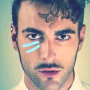 The lyrics PRONTO A CORRERE of MARCO MENGONI is also present in the album #prontoacorrere (2013)