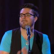 The lyrics BE SOMEBODY of DANNY GOKEY is also present in the album My best days (2010)