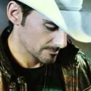 The lyrics ONE OF THOSE LIVES of BRAD PAISLEY is also present in the album This is country music (2011)