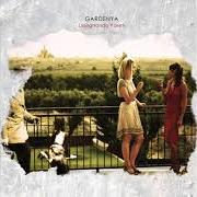 The lyrics PIENA LA TV of GARDENYA is also present in the album Disegnando pareti (2010)