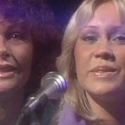 The lyrics DAME! DAME! DAME! (GIMME GIMME GIMME - IN SPANISH) of ABBA is also present in the album Gracias por la musica (1980)