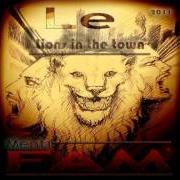 The lyrics MY PRINCESS of LE MENTI FAM is also present in the album Lion in the city (2011)