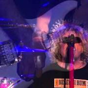 The lyrics DIFFERENT DEVIL of CHICKENFOOT is also present in the album Best + live (2017)