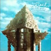 The lyrics FAKE BLUES of REAL ESTATE is also present in the album Real estate (2009)