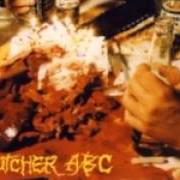 The lyrics MORBID ENGEL DES TODES of BUTCHER ABC is also present in the album Butchered at birth day (2003)