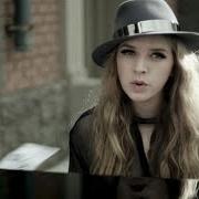 The lyrics 365 DAYS of ZZ WARD is also present in the album 365 days (2013)