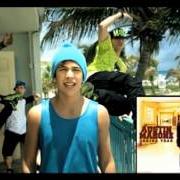 The lyrics BANGA BANGA of AUSTIN MAHONE is also present in the album Junior year (2013)