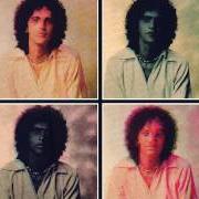 The lyrics FOR NO ONE of CAETANO VELOSO is also present in the album Qualquer coisa (1997)