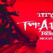 The lyrics CHECK ME OUT of 2 CHAINZ is also present in the album Trap-a-velli 2: the residue (2010)