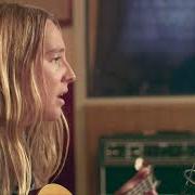 The lyrics NOTHING ELSE MATTERS of LISSIE is also present in the album Covered up with flowers (2012)