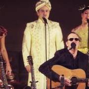 The lyrics ATHENS TO ATHENS of JOE BONAMASSA is also present in the album An acoustic evening (2013)