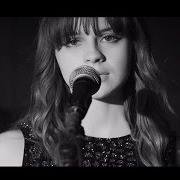 The lyrics LIGHT UP THE DARK of GABRIELLE APLIN is also present in the album Light up the dark (2015)