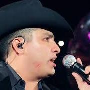 The lyrics SON LAS 2 DE LA MAÑANA of JULION ALVAREZ is also present in the album En vivo (2012)