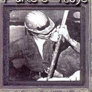 The lyrics TERRA NELLA TERRA of CASA DEL VENTO is also present in the album Pane e rose (2002)