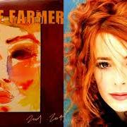The lyrics SOIS MOI - BE ME of MYLÈNE FARMER is also present in the album Best-of 2001-2011 (2011)