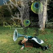 The lyrics L'ILE VOISINE of DAPHNÉ is also present in the album L'emeraude (2005)