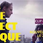 The lyrics CHAQUE JOUR QUI PASSE of ALINE is also present in the album La vie electrique (2015)