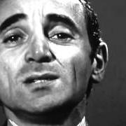 The lyrics QUE C'EST TRISTE VENISE of CHARLES AZNAVOUR is also present in the album Hier encore (1964)