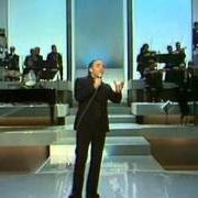 The lyrics DESORMAIS of CHARLES AZNAVOUR is also present in the album Voilà que tu reviens (1976)