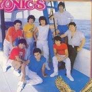 The lyrics DIME AMORCITO POR QUE of LOS YONIC'S is also present in the album Dejame vivir (1985)