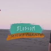 The lyrics DOING GOOD of MILKY CHANCE is also present in the album Blossom (2017)