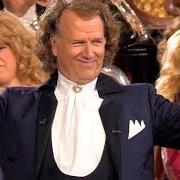 The lyrics ANDRÉ RIEU - AVE MARIA of ANDRÉ RIEU is also present in the album Merry christmas, valses et chansons populaires (2008)