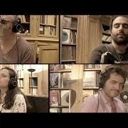 The lyrics TU PEUT COMPTER SUR MOI of LOUIS CHEDID is also present in the album On ne dit jamais assez aux personnes qu'on aime qu'on les aime (2010)