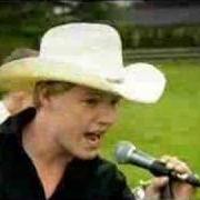 The lyrics BROKEN WINDOWS of JAYDEE BIXBY is also present in the album Cowboys and cadillacs (2008)