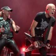 The lyrics FAST AS A SHARK of ACCEPT is also present in the album Restless & live (2017)