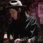 The lyrics MOVE TOGETHER of JAMES BAY is also present in the album The dark of the morning (2014)