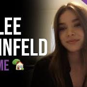The lyrics MAN UP of HAILEE STEINFELD is also present in the album Half written story (2020)