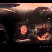 The lyrics AMORE: E' UNA PAROLA of GIORGIO CICCARELLI is also present in the album Le cose cambiano (2015)