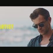 The lyrics SHOOT & RUN of JOSEF SALVAT is also present in the album In your prime (2014)