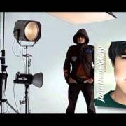 The lyrics DIME COMO HACER (BALADA) of JONATHAN MOLY is also present in the album A mi manera (2011)